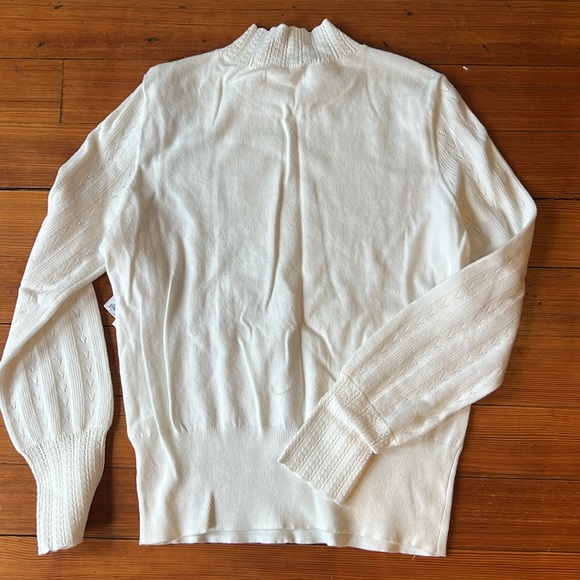 NWT Lauren Conrad Top - Picture 2 of 4